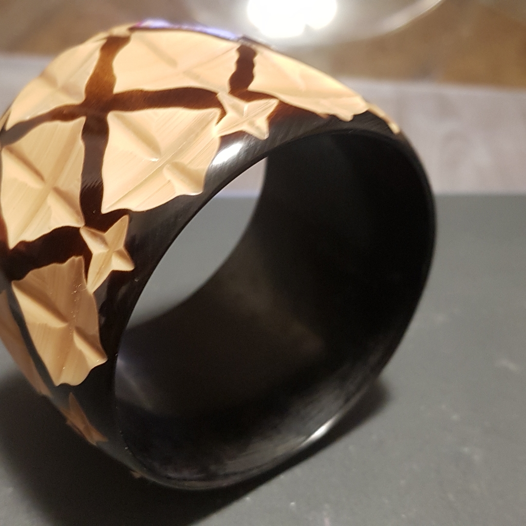 Mango Beautiful Bangle